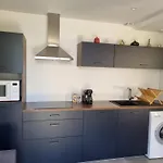 Un Ecrin Verdoyant Au Calme Apartamento