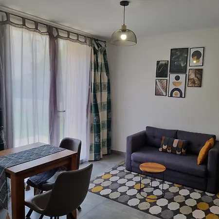 Apartmán Un Ecrin Verdoyant Au Calme Nîmes